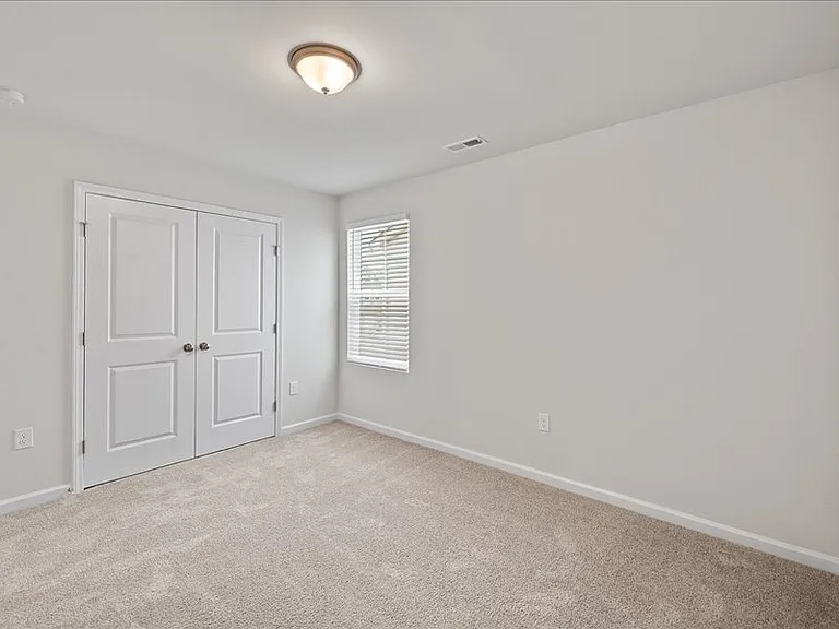 5914 Woodlawn Dr — Photo 34