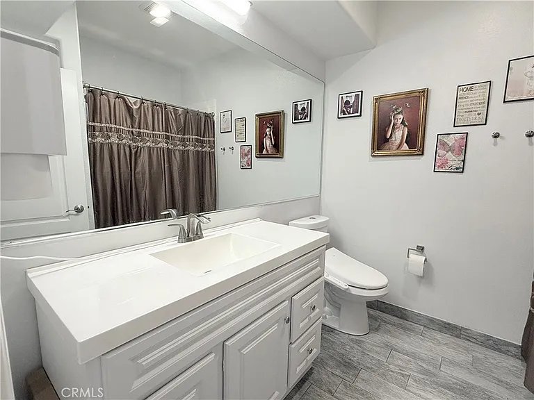 3401 S Bentley Ave #203 — Photo 21