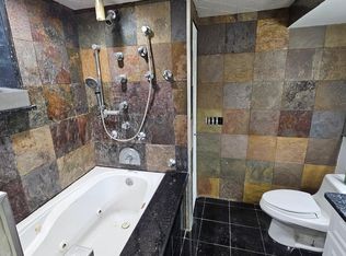 1505 W West Maple Rd APT 4, Walled Lake, MI 48390