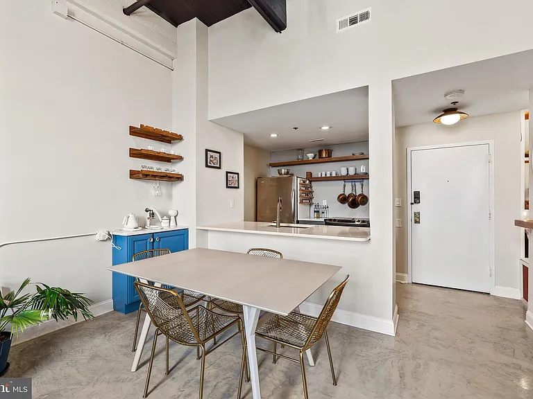 315 New St #517 — Photo 6
