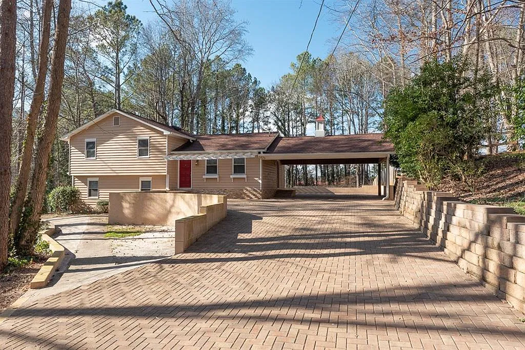 4 bed, 3.5 bath, 1734 sqft, $2,450 — Photo 1