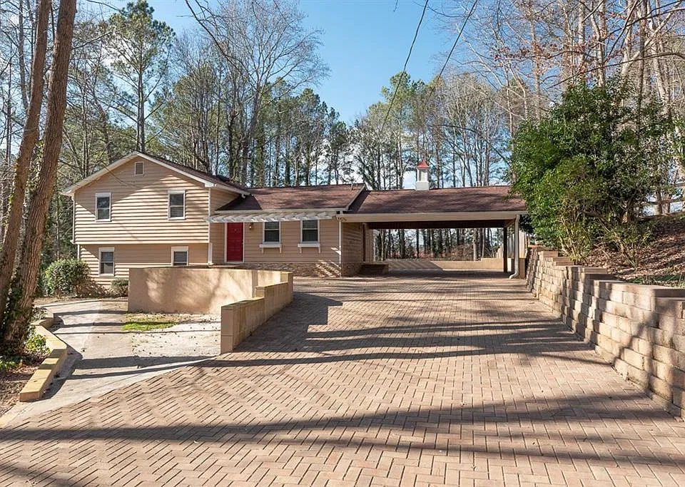 1751 Mitzi Ct