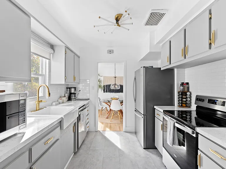 1400 Gordon Ave — Photo 7