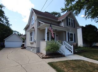 813 W Oklahoma St, Appleton, WI 54914
