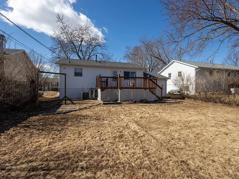 2318 Pinehurst St — Photo 26