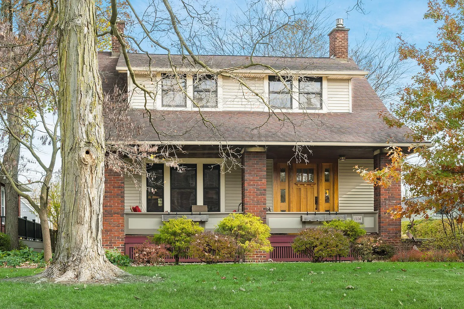 1114 Broadview Ave photo 1