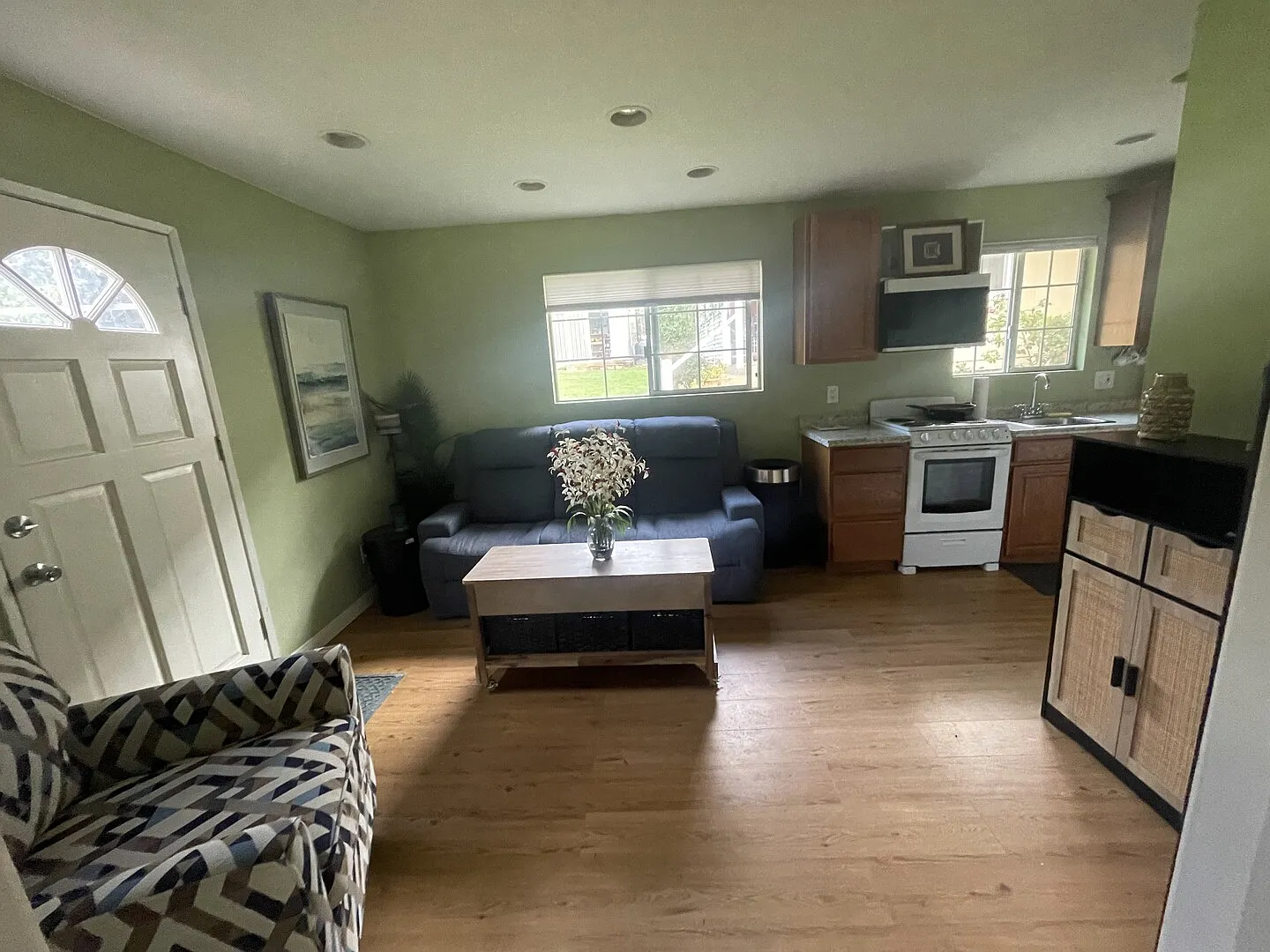 Avocado Heights Country Living — Photo 1