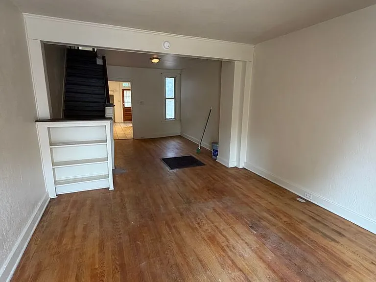 738 Cleveland Ave — Photo 2