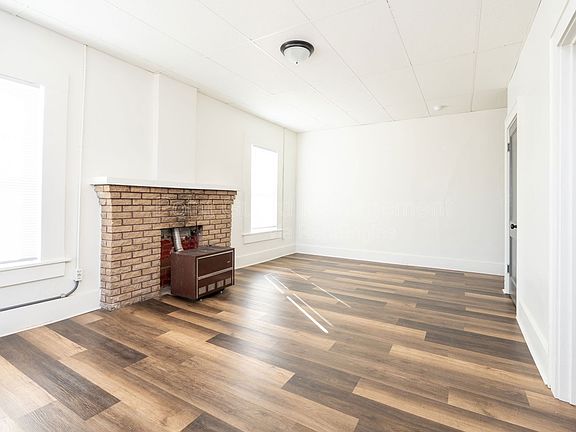 4th image of 423 N Emporia Ave APT 3
