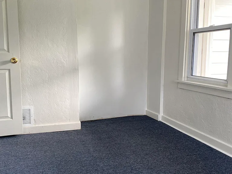 61 Pointview Rd #1 — Photo 23