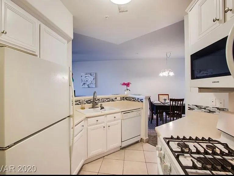 7163 S Durango Dr #208 — Photo 5