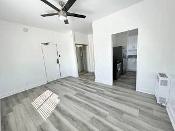 4th image of 252 Loma Dr #O104