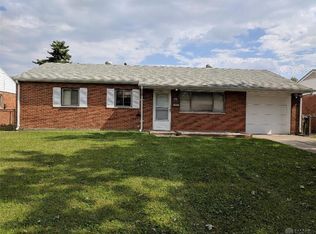 305 Lutz Dr, Englewood, OH