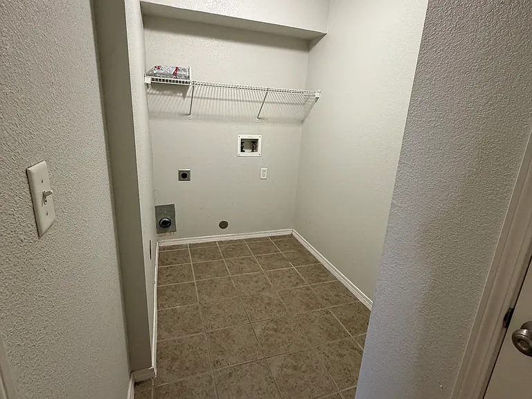 2988 Tierra Cortez Ave #A — Photo 10