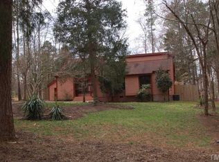 101 Pebble Ct, Chapel Hill, NC 27516