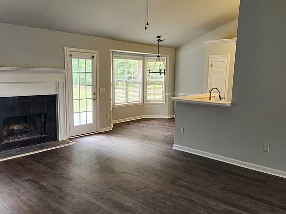 2nd image of 2345 Shady Oaks Dr