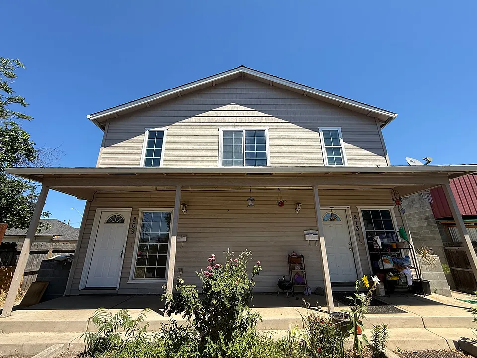 209-213 Edwards St