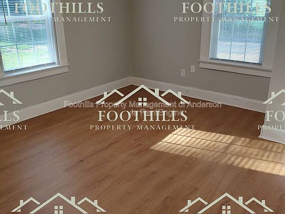 3rd image of 1905 Marett Rd