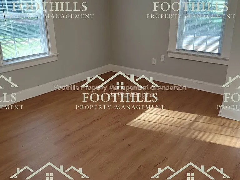 1905 Marett Rd — Photo 3