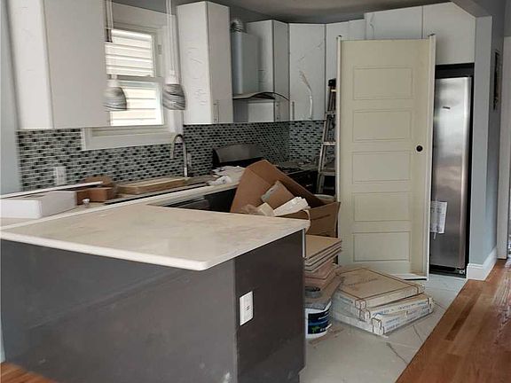 3rd image of 12613 Inwood St