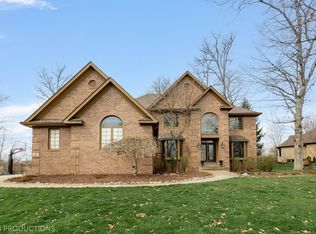 38 Edinburgh St, Valparaiso, IN 46385