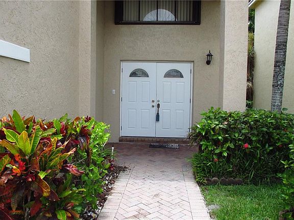 3rd image of 11118 NW 34th Ct
