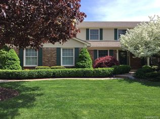4356 Bender Ct, Troy, MI