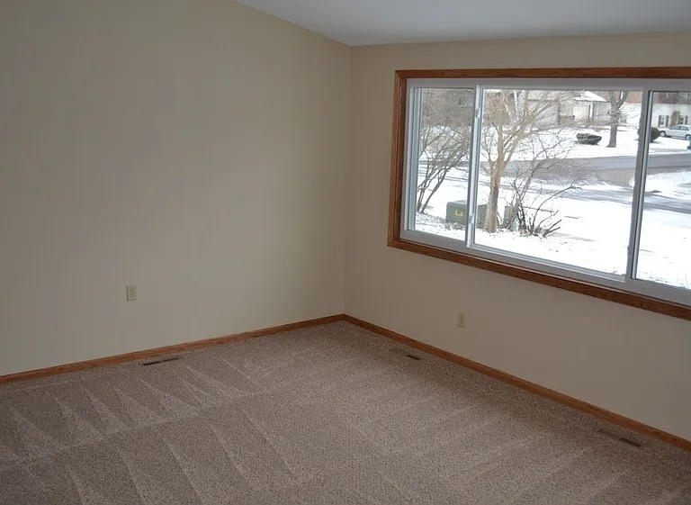 17150 Foliage Ave — Photo 5