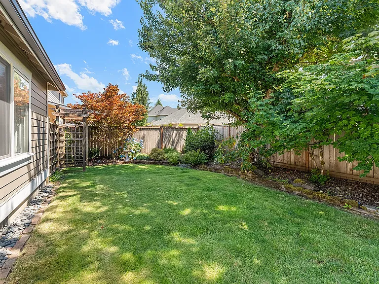 4502 Mane Trl — Photo 16