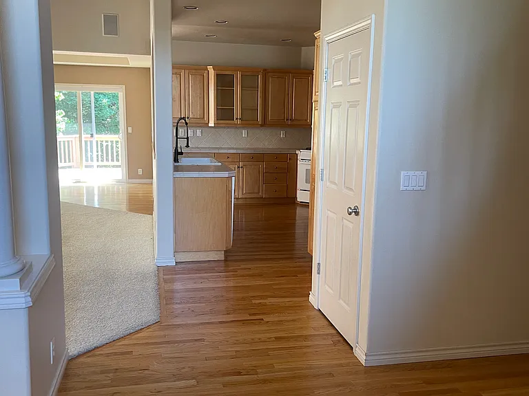13432 NW Hartford St — Photo 23