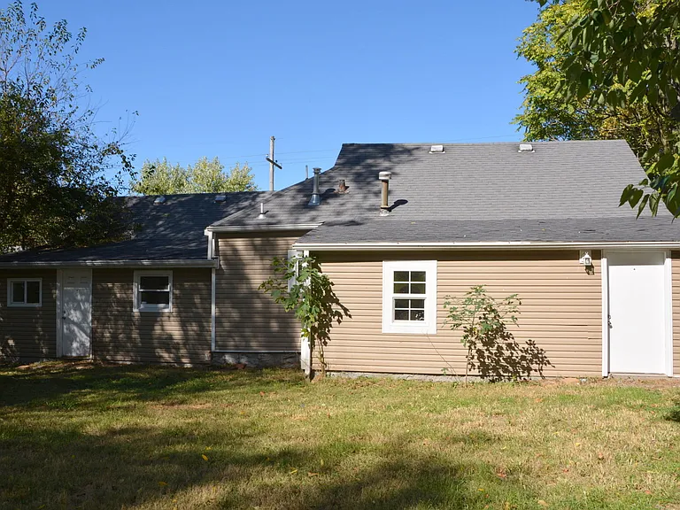 914 W Nichols St — Photo 24