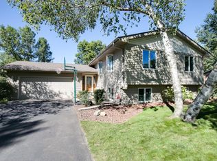 1724 Heron Ln N, Oakdale, MN 55128