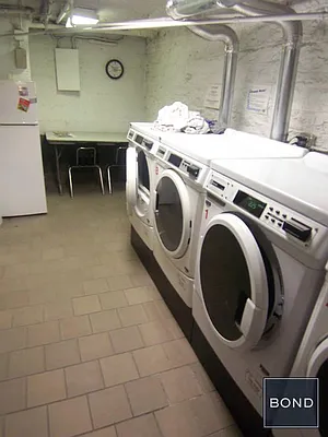 Rented by Bond New York | media 9