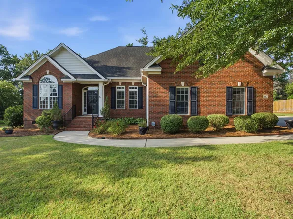 417 Holly Berry Cir, Blythewood, SC 29016