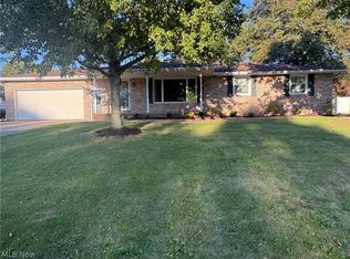 1333 Clarence St NW, Uniontown, OH 44685