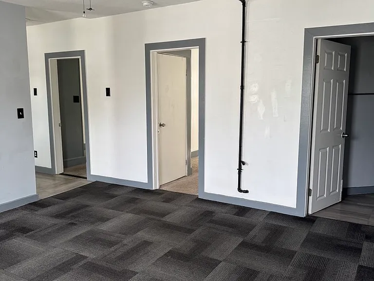 294 Front St #15 — Photo 9
