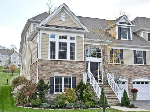 11 Luth Ter #83, West Orange, NJ 07052