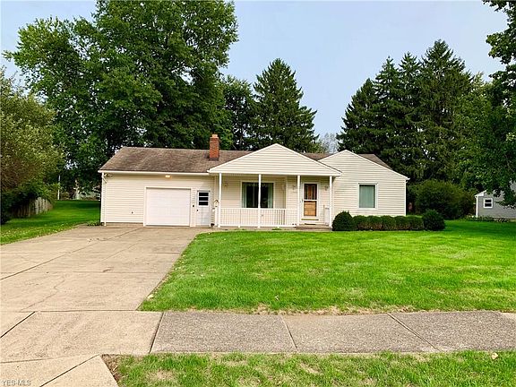 2nd image of 2551 Gladwae Dr