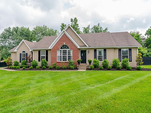 3rd image of 514 Garden Ct