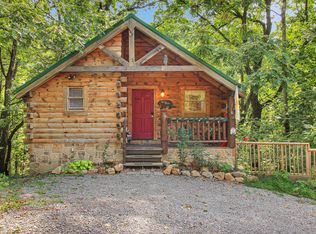 1732 Silver Poplar Ln, Sevierville, TN 37876