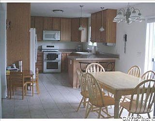 2nd image of 15 Carly Ct