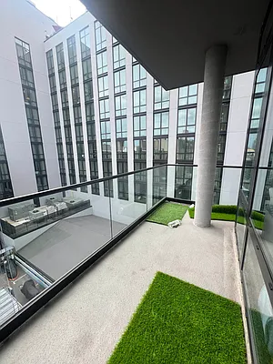 Rented by The KCI Group | media 9