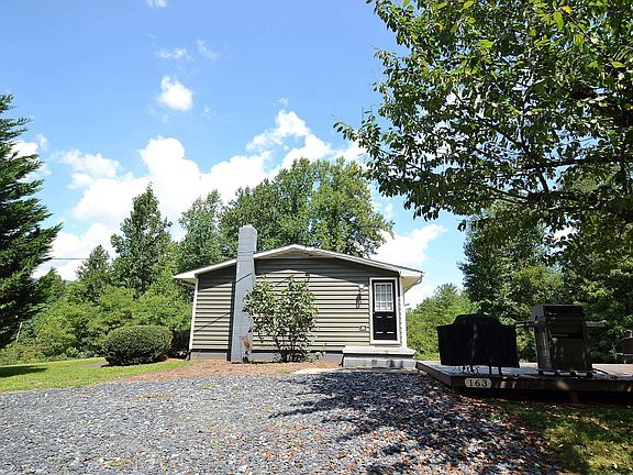 5th image of 163 Arthurs Pl