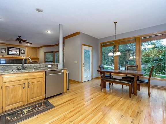 4th image of 5400 W 153rd St