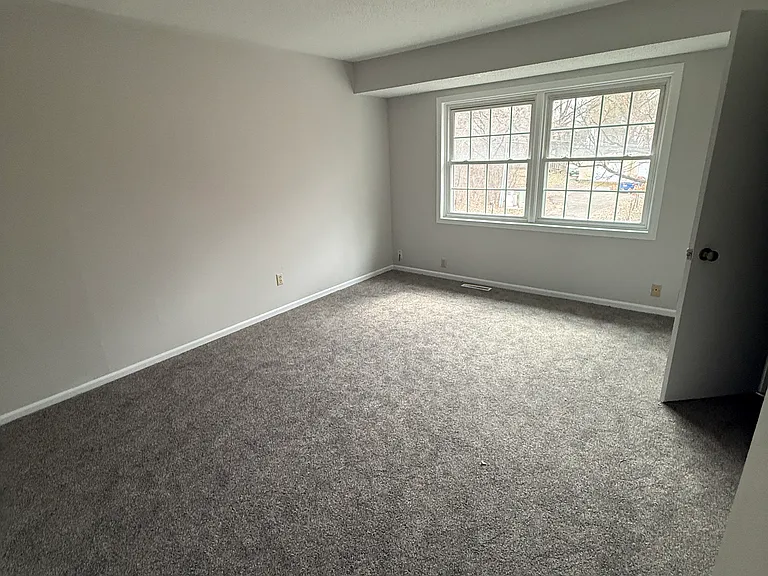 688 Burlington Rd #688 — Photo 6