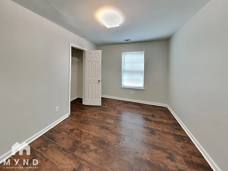 722 Village Overlook — Photo 15