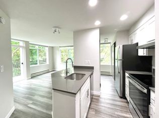 4814 Interlake Ave N APT 201, Seattle, WA 98103