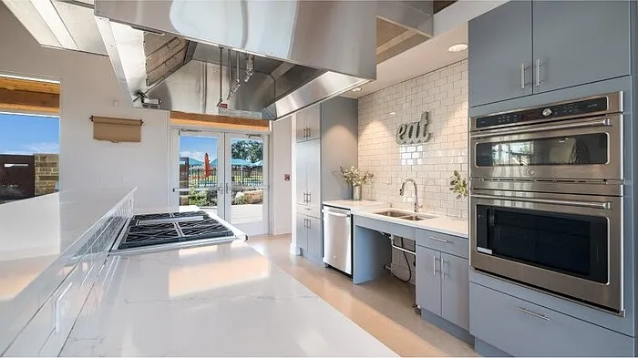 14903 Warwick Shr — Photo 18