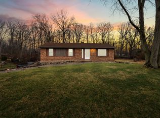 5523 Cresthill Dr, Fort Wayne, IN 46804