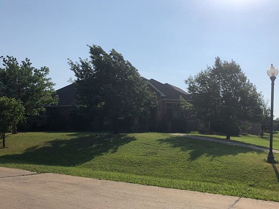 3rd image of 9740 Corral Dr